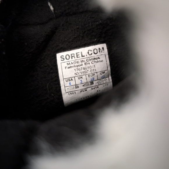 Sorel out n about boots - Picture 4 of 5